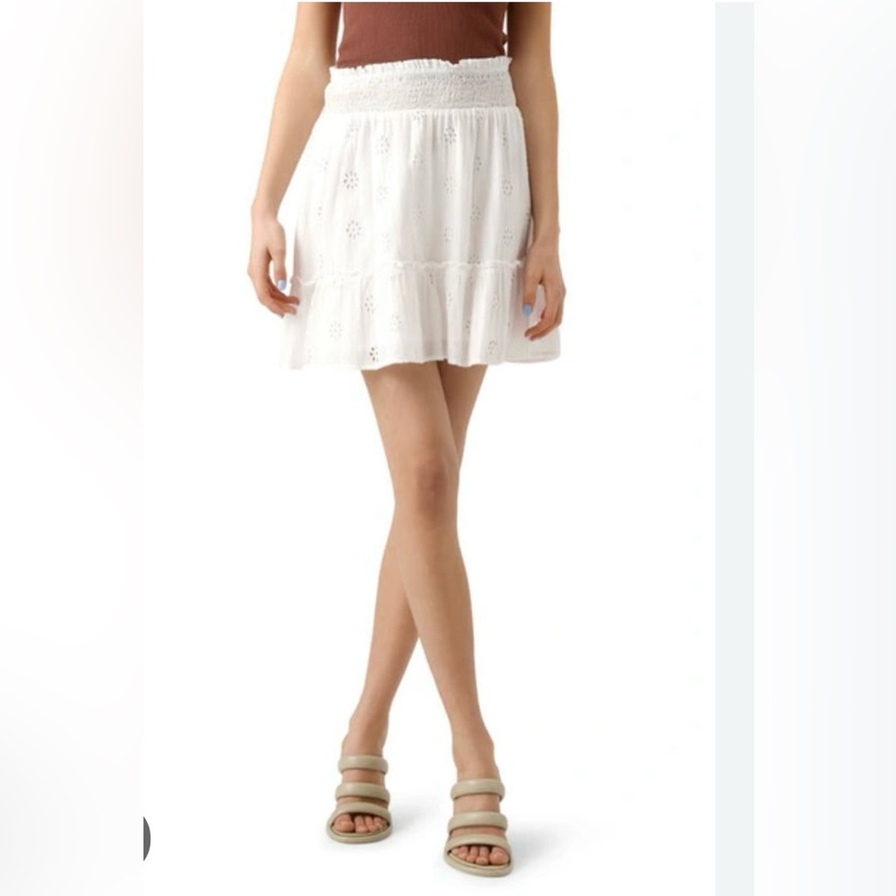 2/$20 - Pretty -White Vero Moda Linen Cotton Blend Eyelet Summer Skirt- Like New